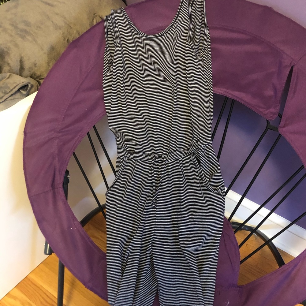 Girls black and white striped jumper